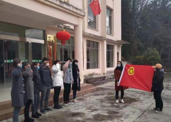 疫情下的家庭故事，2020抗击疫情家庭小故事