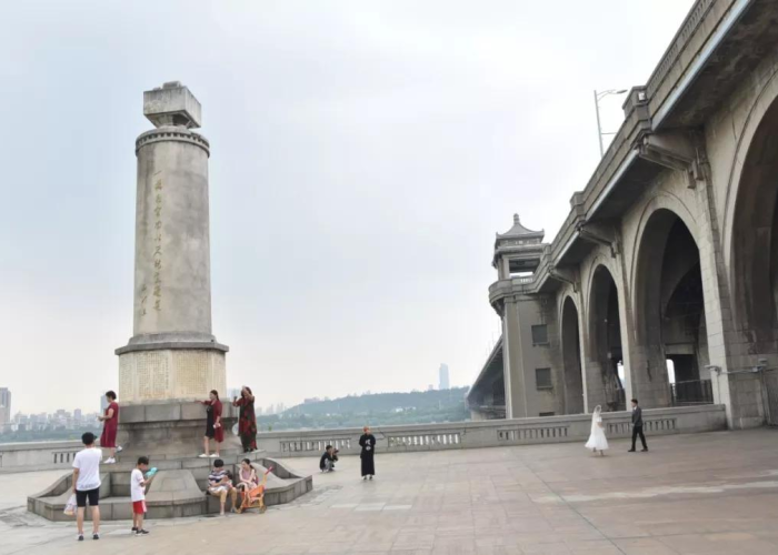 疫情三年哪一年最严重，几年疫情什么时候结束