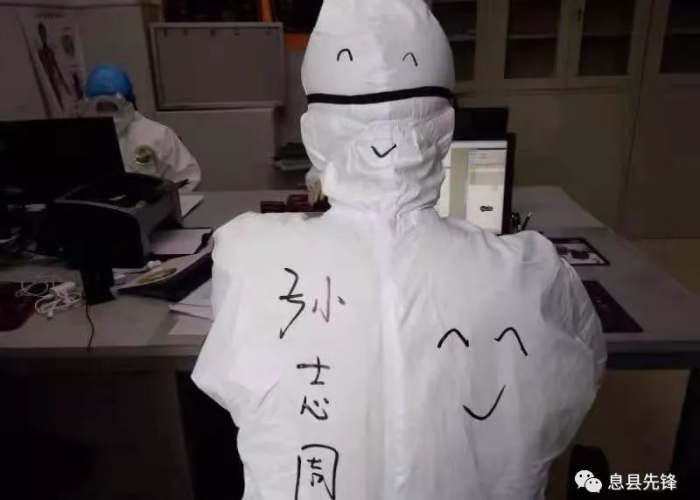 疫情期间医护工作者的事例，疫情期间医护人员典型事迹