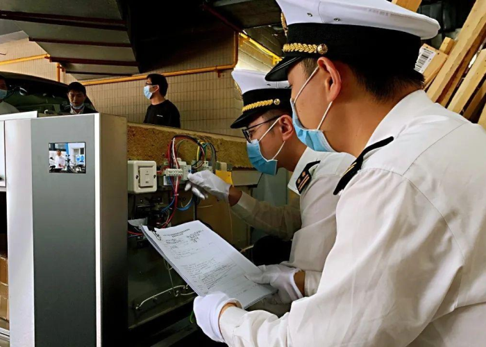 中国疫情开放时间是哪一年的，中国疫情开放国门
