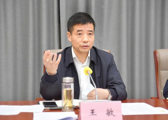 目前疫情严重的城市排位，役情严重的城市