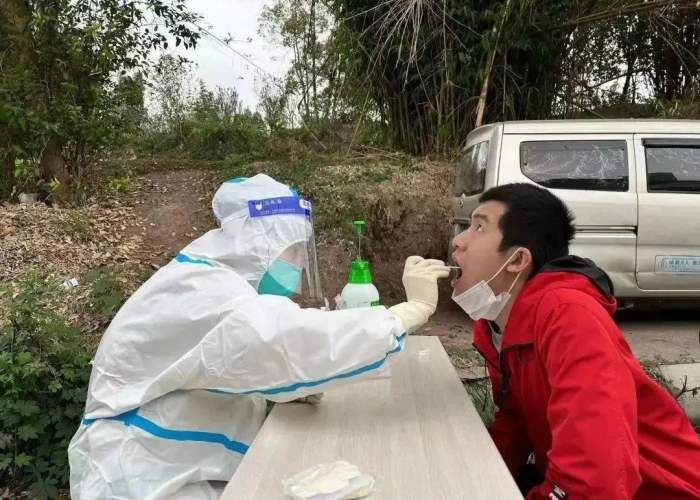 重庆疫情通报最新，重庆疫情最新动态表