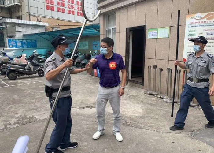 2020年疫情出现的原因，2020年的疫情是怎么引起的