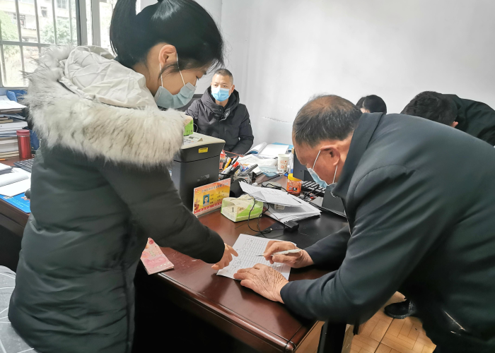 三年疫情谁救了中国，中国在疫情中救了多少老人