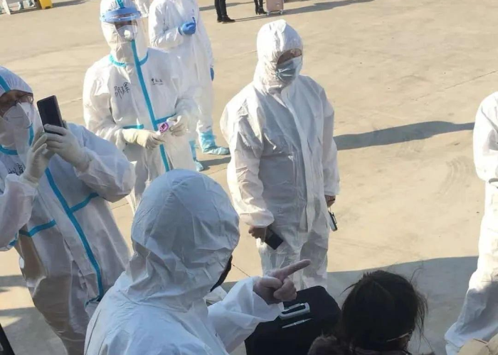 新冠疫情啥时候结束?，新冠疫情什么时候结束?