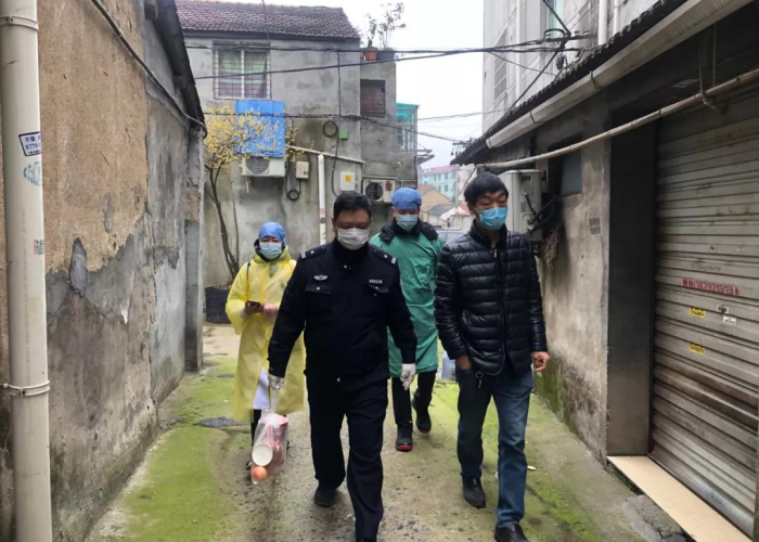 网上说疫情又严重了是真的吗，网上的疫情真实吗