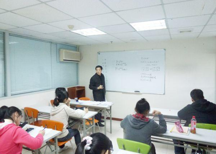 疫情期间私办辅导班会怎么样，疫情期间私办辅导班会怎么样呢