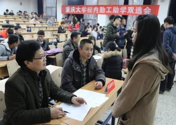疫情期间的家教生活免费，疫情期间家教故事征文家长篇